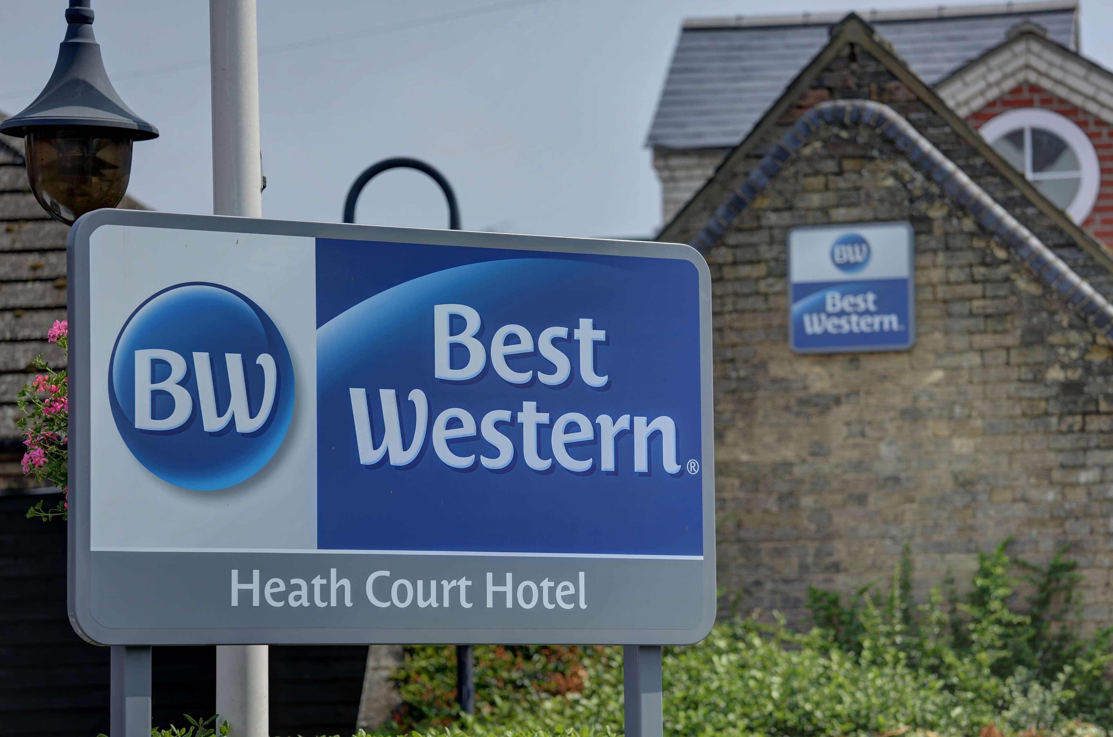 Best Western Heath Court Hotel Newmarket  Exterior photo